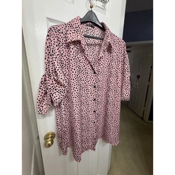 Women’s SHEIN Curve Pink & Black Animal Print Button-Up Blouse - Size 3X - Picture 2 of 9
